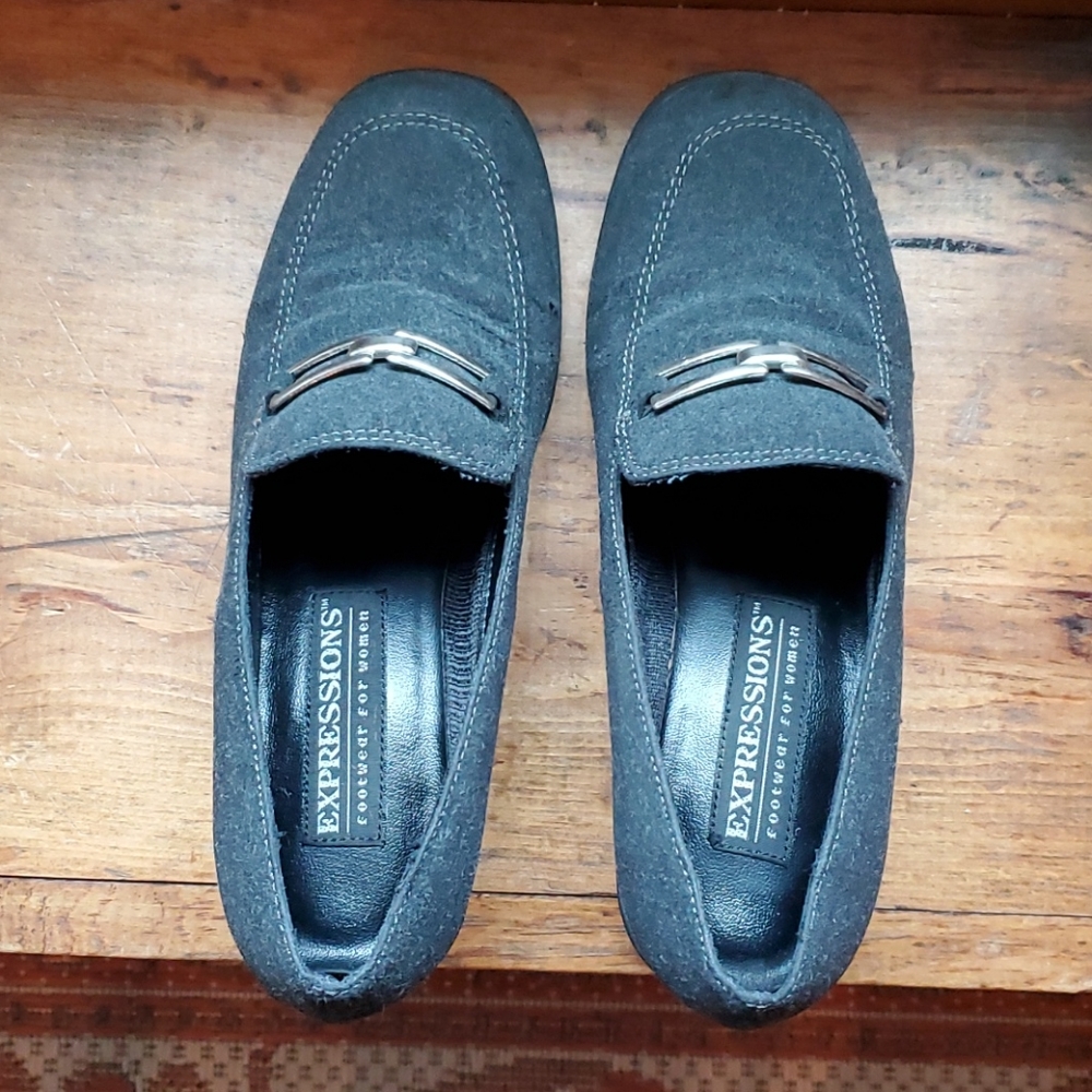 Dress shoes